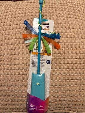 SmartyKat Leapin’ Laser Wand Toy with Multi-Color Streamers